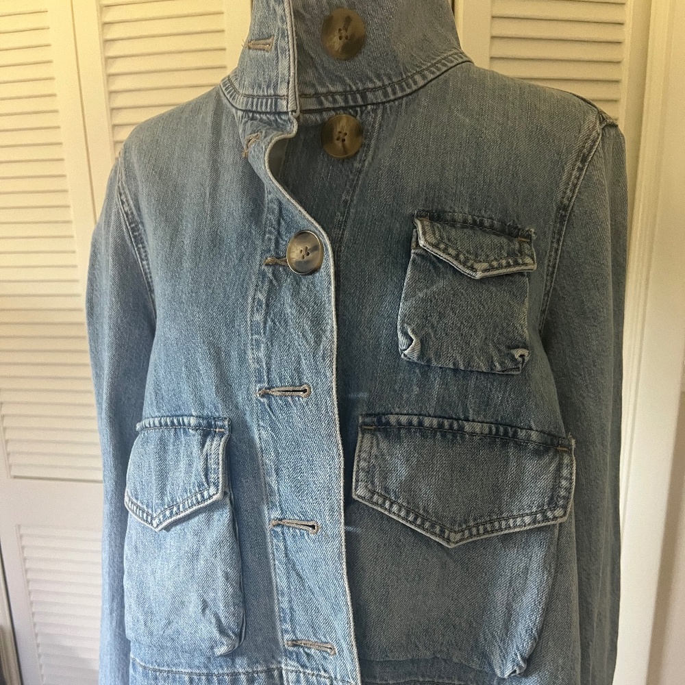 Loft Loose fitting Denim Jacket Size Medium/ Medium Wash